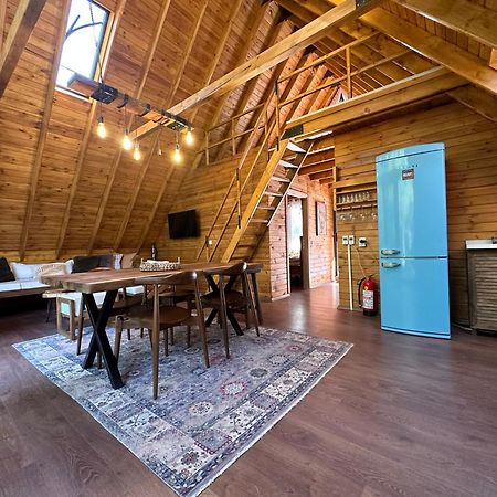 Panurlawoodenhouse Oezel Havuz& Sauna Mavi Eksteriør billede