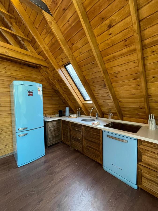 Panurlawoodenhouse Oezel Havuz& Sauna Mavi Eksteriør billede