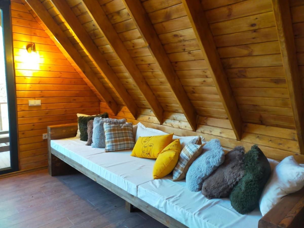 Panurlawoodenhouse Oezel Havuz& Sauna Mavi Eksteriør billede