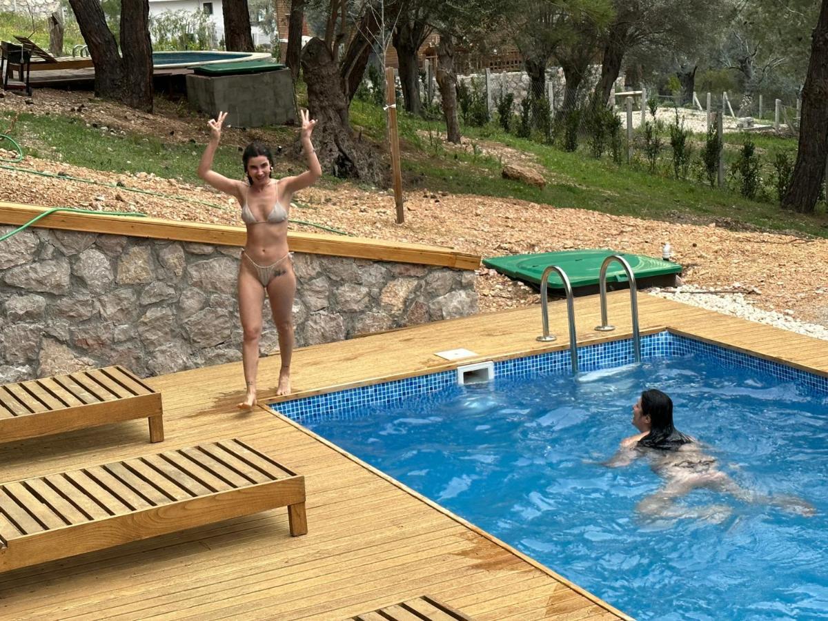 Panurlawoodenhouse Oezel Havuz& Sauna Mavi Eksteriør billede